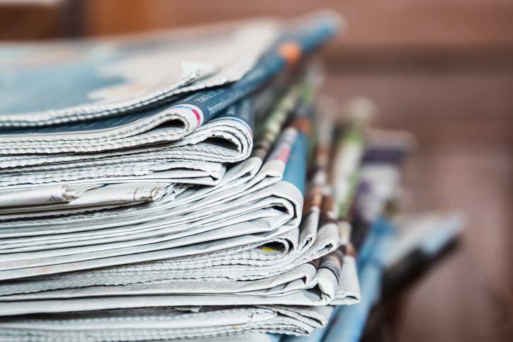 tas de journaux